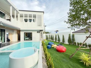 À louer 5 chambres villa à Bang Lamung, Chonburi