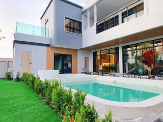 À louer 5 chambres villa à Bang Lamung, Chonburi