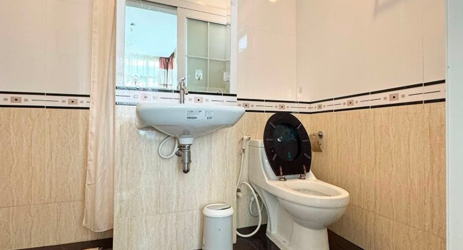For rent 2 ベッドルーム condo in Bang Lamung, Chonburi