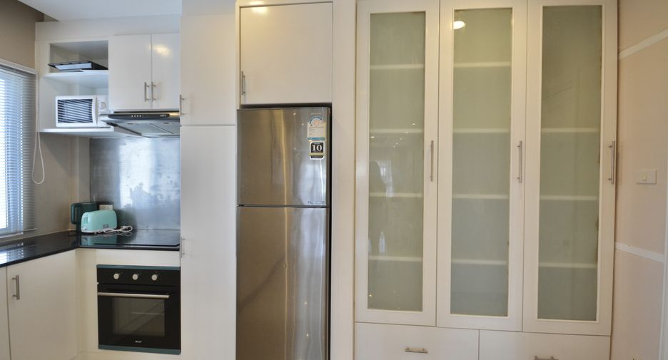 For rent 2 bedrooms condo in Bang Lamung, Chonburi
