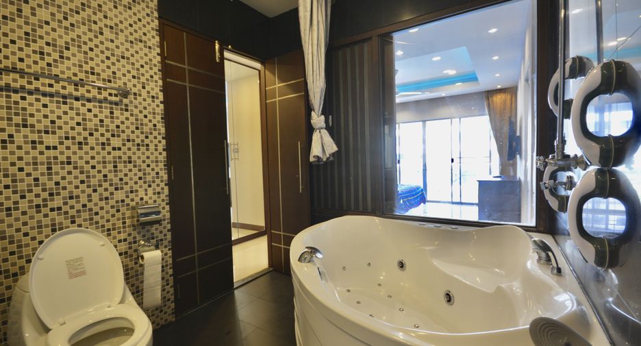 For rent 2 bedrooms condo in Bang Lamung, Chonburi