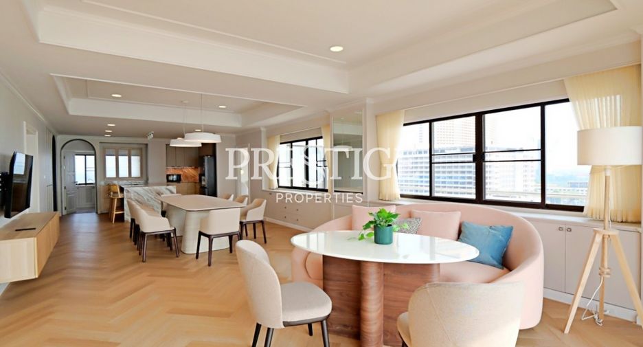 For rent 3 bedrooms condo in Sattahip, Chonburi