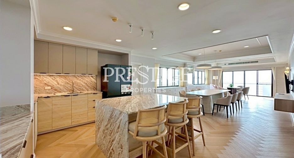 For rent 3 bedrooms condo in Sattahip, Chonburi