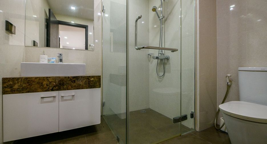 For rent 2 bedrooms condo in Bang Lamung, Chonburi