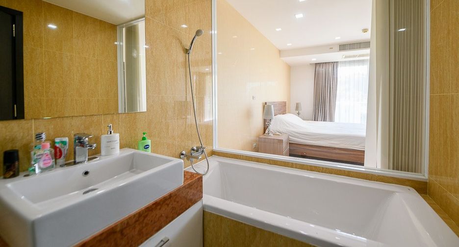 For rent 2 bedrooms condo in Bang Lamung, Chonburi