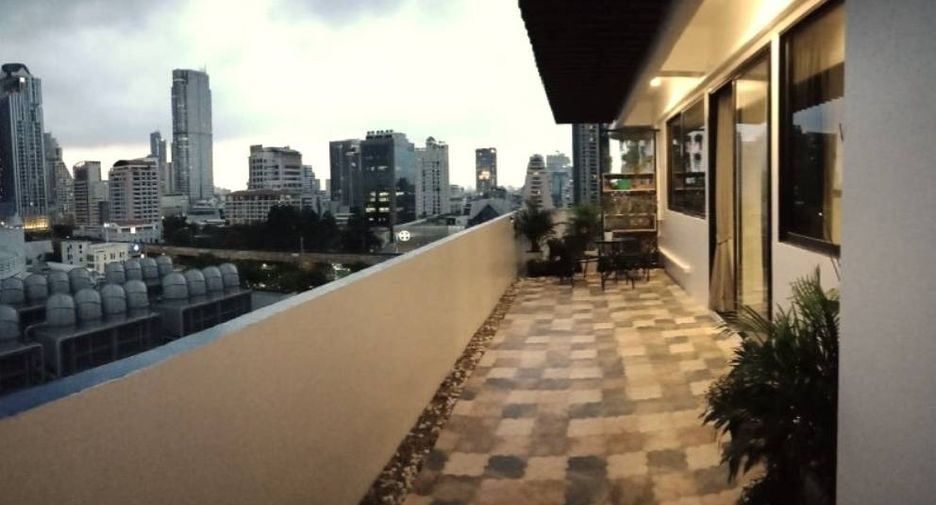 Condo en alquiler de 3 habitaciones en Sathon, Bangkok