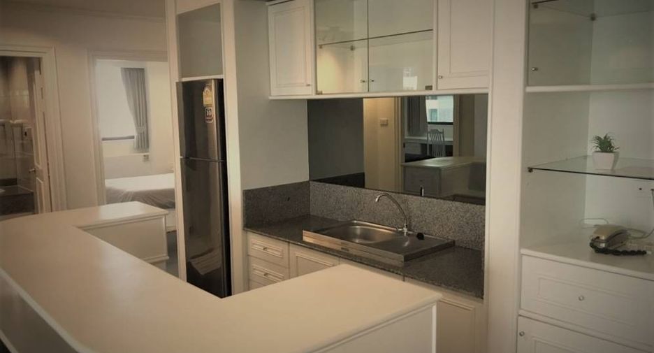 Condo en alquiler de 3 habitaciones en Sathon, Bangkok