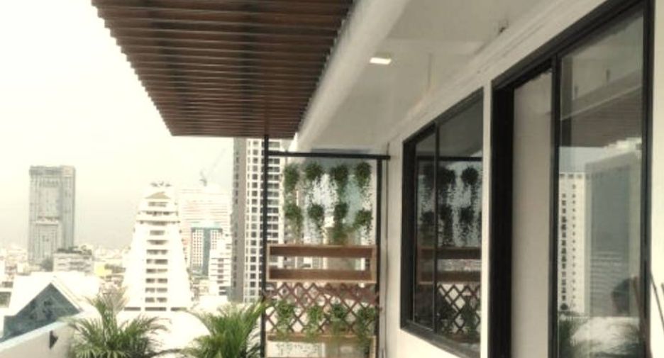 Condo en alquiler de 3 habitaciones en Sathon, Bangkok