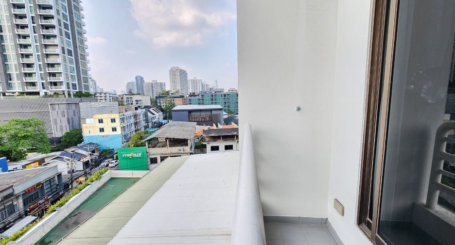Wohnung zur Miete mit 1 Zimmer in Khlong Toei, Bangkok