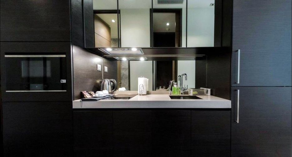 For rent 1 bed condo in Pathum Wan, Bangkok