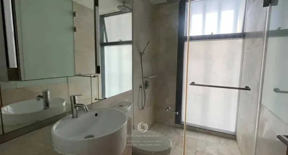 For rent 2 bedrooms condo in Sathon, Bangkok