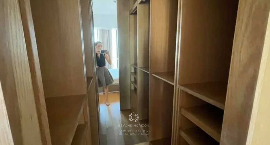 For rent 2 bedrooms condo in Sathon, Bangkok