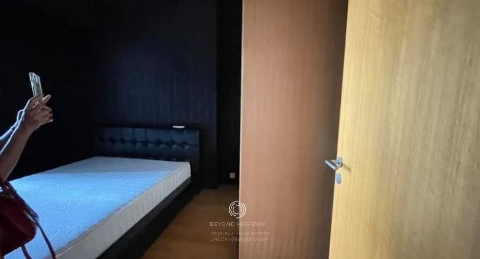 For rent 2 bedrooms condo in Sathon, Bangkok