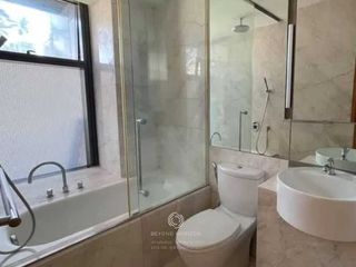 For rent 2 bedrooms condo in Sathon, Bangkok