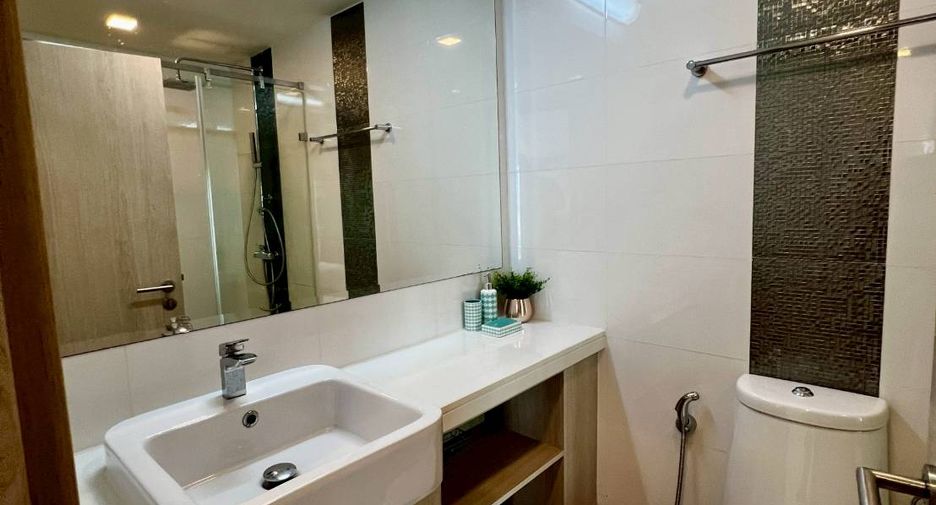 For sale 2 bedrooms condo in Bang Lamung, Chonburi