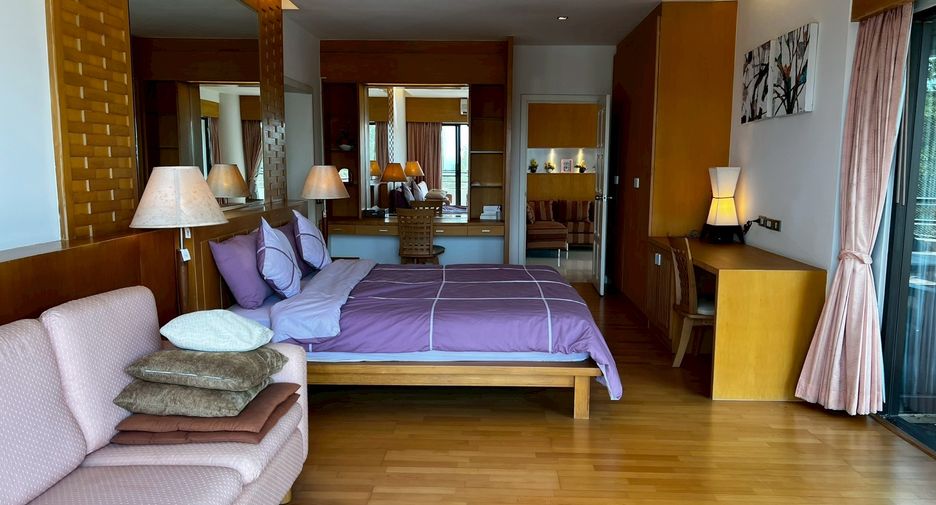 For sale 3 bedrooms condo in Sattahip, Chonburi