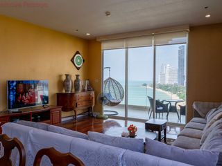 For rent 3 bedrooms condo in Bang Lamung, Chonburi