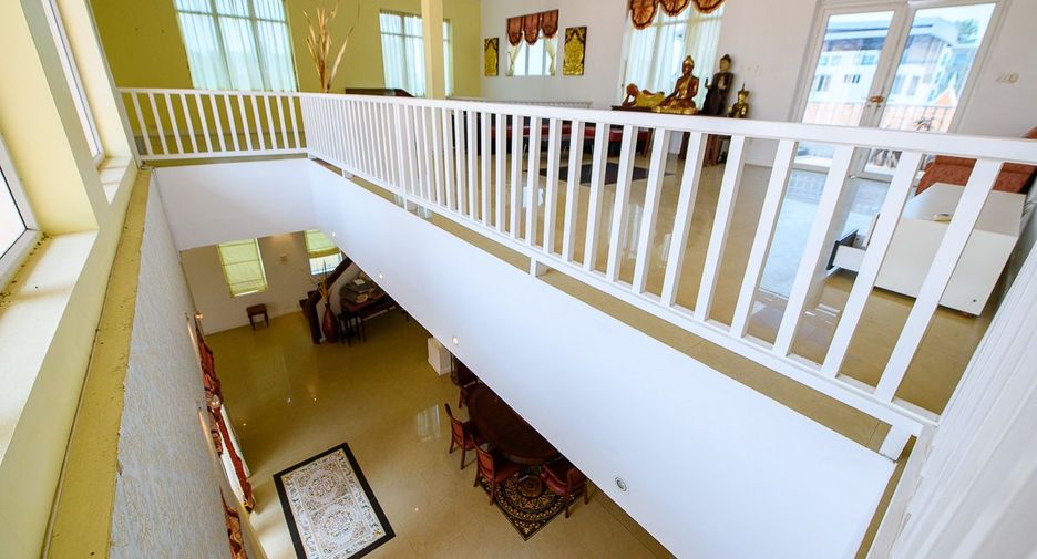 For sale 6 bedrooms house in Bang Lamung, Chonburi