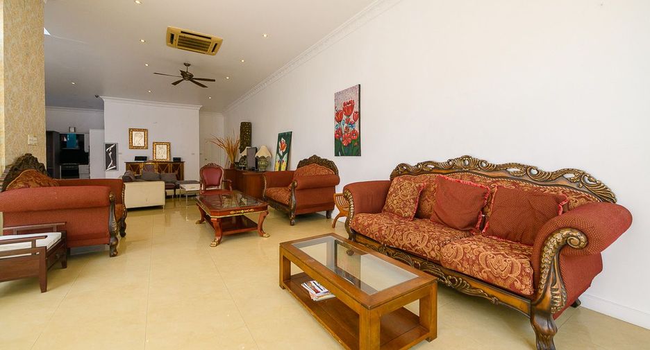 For sale 6 bedrooms house in Bang Lamung, Chonburi