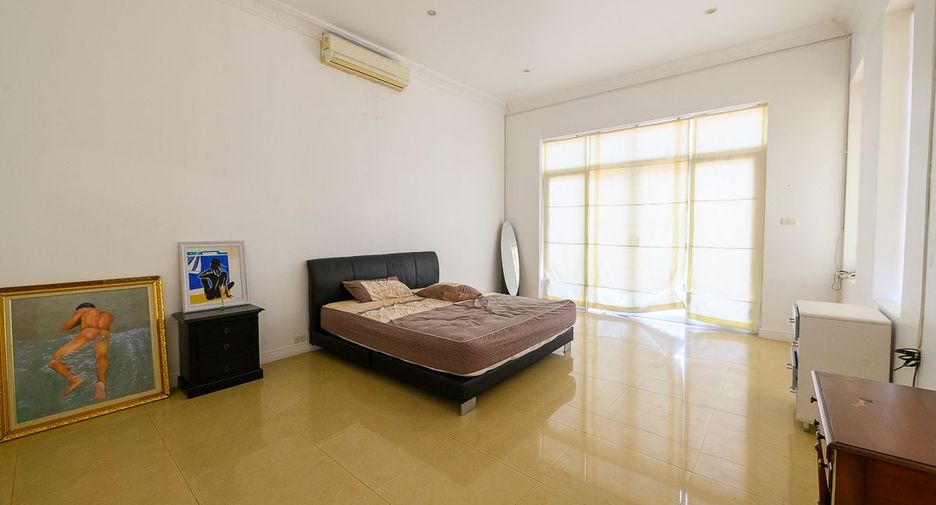 For sale 6 bedrooms house in Bang Lamung, Chonburi
