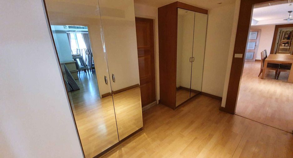 For rent 3 ベッドルーム condo in Watthana, Bangkok