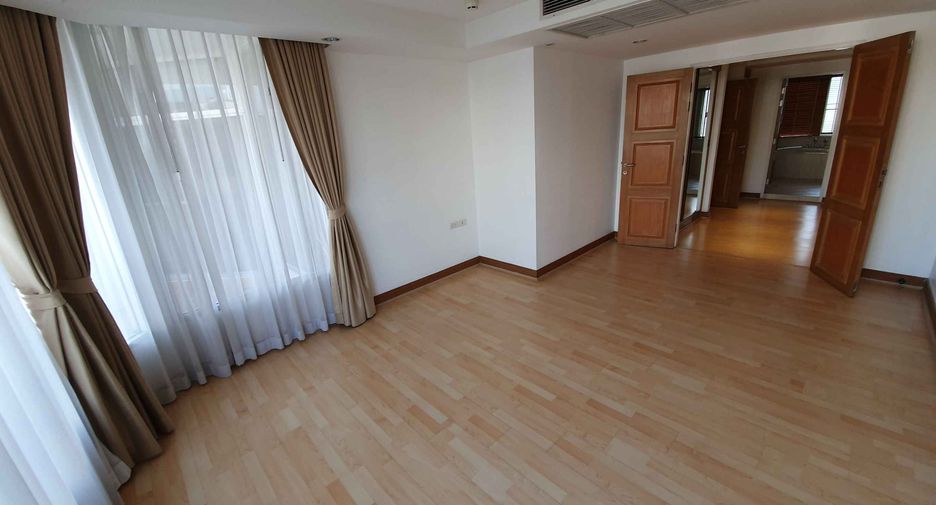 For rent 3 ベッドルーム condo in Watthana, Bangkok