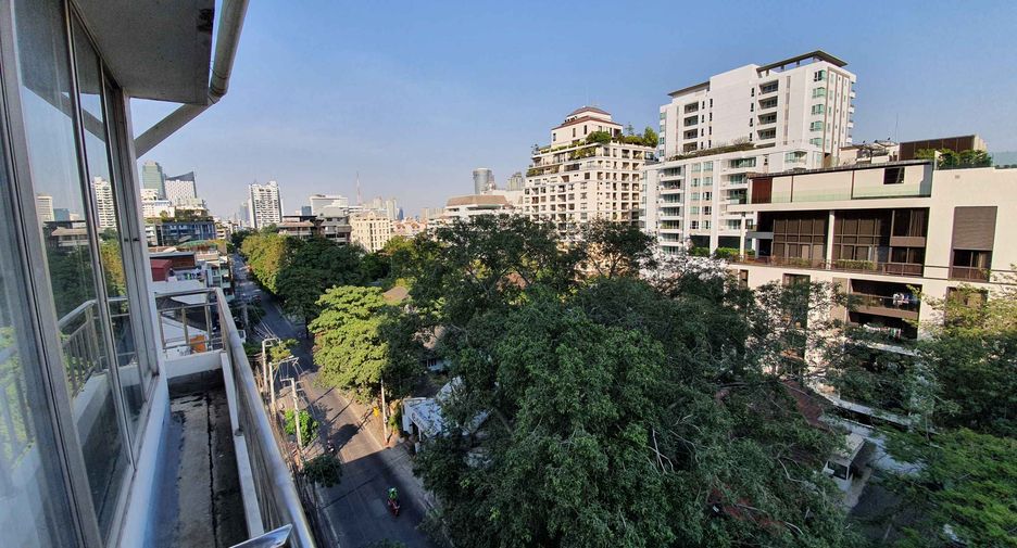 For rent 3 ベッドルーム condo in Watthana, Bangkok