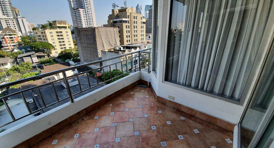 For rent 3 ベッドルーム condo in Watthana, Bangkok