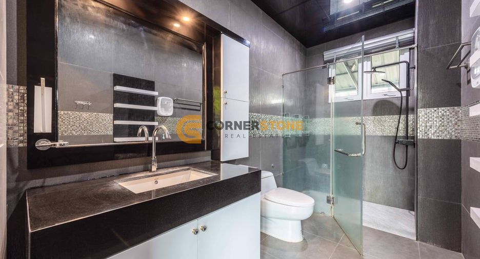 Casa en venta de 4 habitaciones en Sattahip, Chonburi
