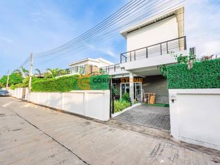 Casa en venta de 4 habitaciones en Bang Saray, Pattaya