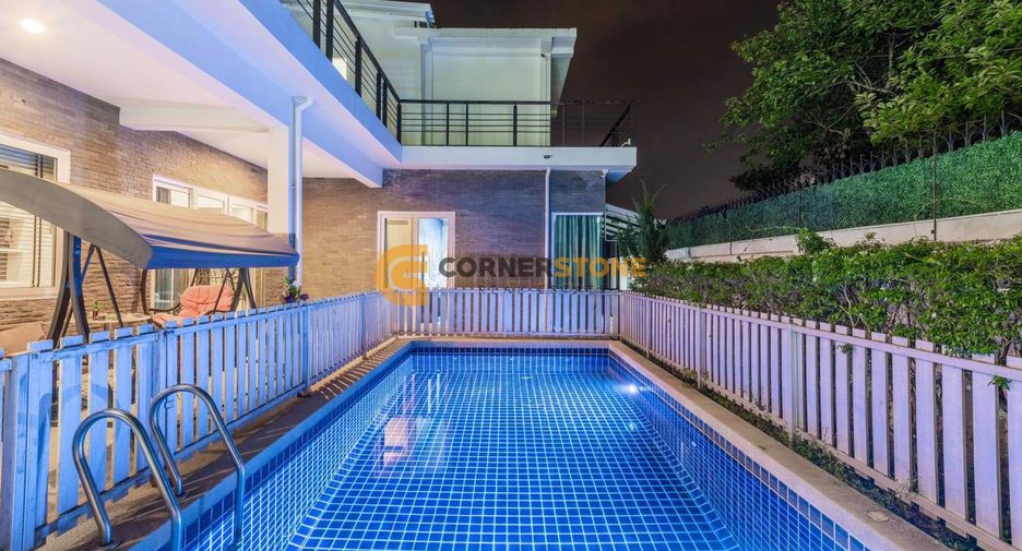 Casa en venta de 4 habitaciones en Sattahip, Chonburi
