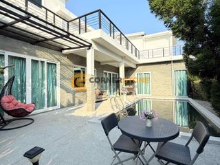 Casa en venta de 4 habitaciones en Bang Saray, Pattaya