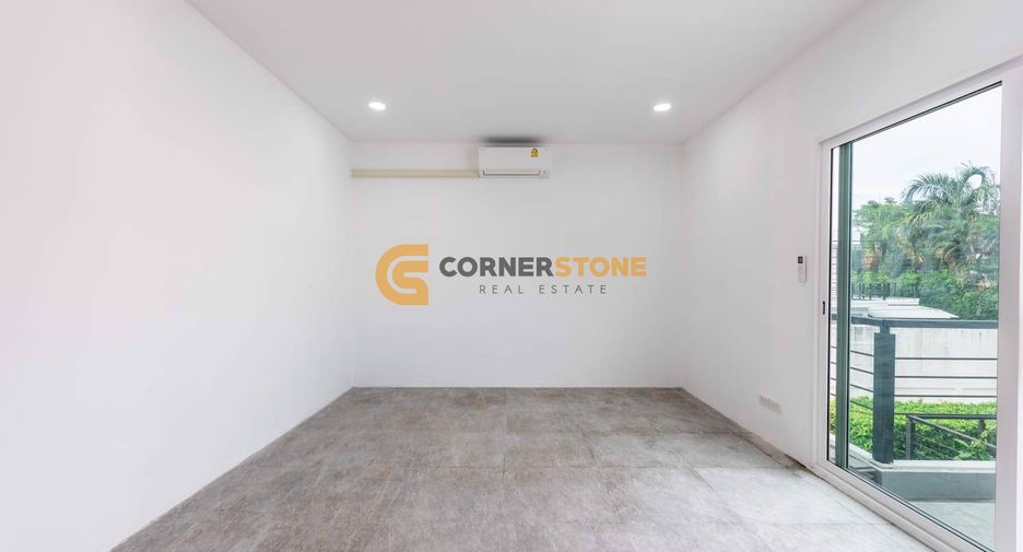 Casa en venta de 4 habitaciones en Sattahip, Chonburi