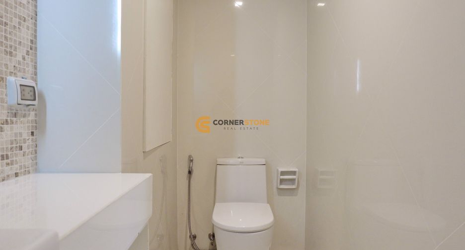 For rent 3 bedrooms condo in Bang Lamung, Chonburi
