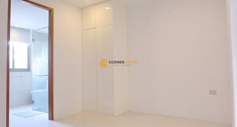 For rent 3 bedrooms condo in Bang Lamung, Chonburi