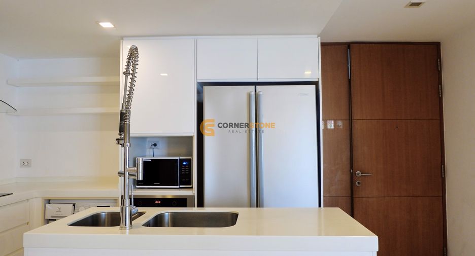 For rent 3 bedrooms condo in Bang Lamung, Chonburi