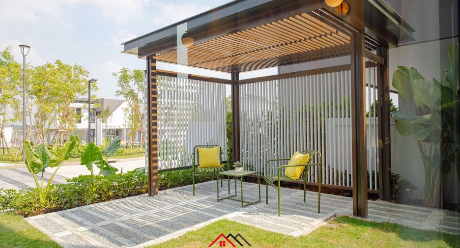 For sale 4 bedrooms house in Bang Lamung, Chonburi