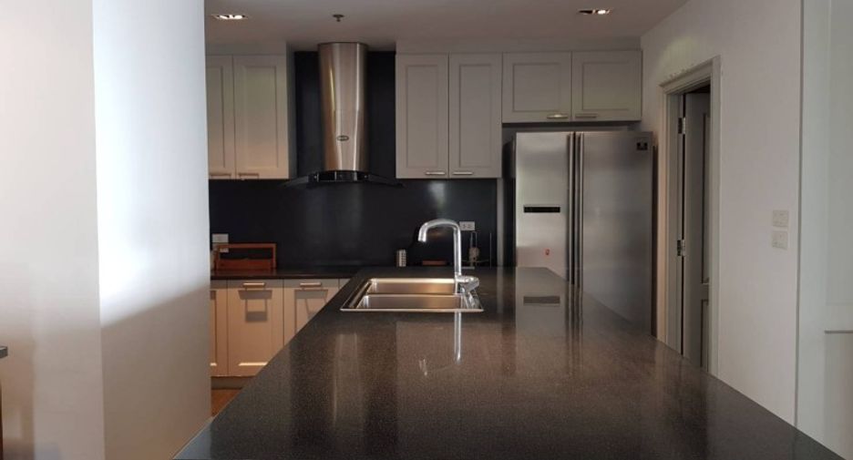 For sale 3 ベッドルーム condo in Bang Lamung, Chonburi