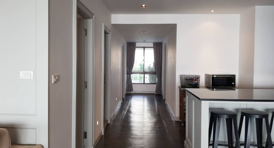 For sale 3 ベッドルーム condo in Bang Lamung, Chonburi