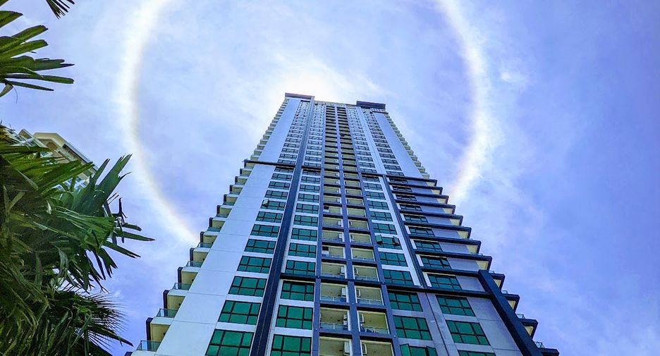 Condo en alquiler de 2 habitaciones en Bang Lamung, Chonburi