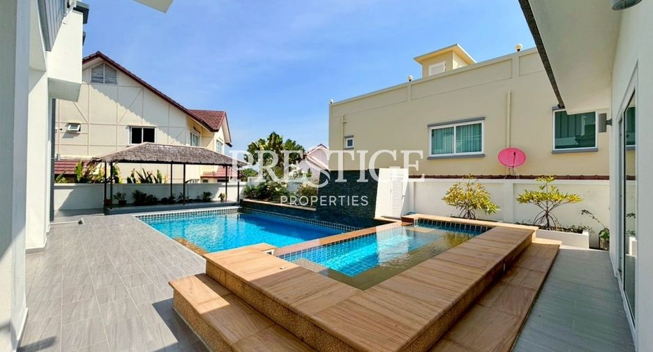 Haus zum Kauf mit 5 Zimmer in Bang Lamung, Chonburi