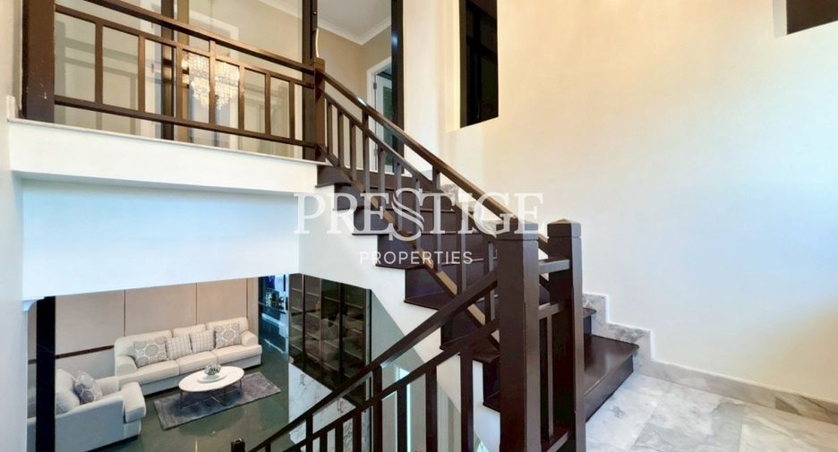 Haus zum Kauf mit 5 Zimmer in Bang Lamung, Chonburi