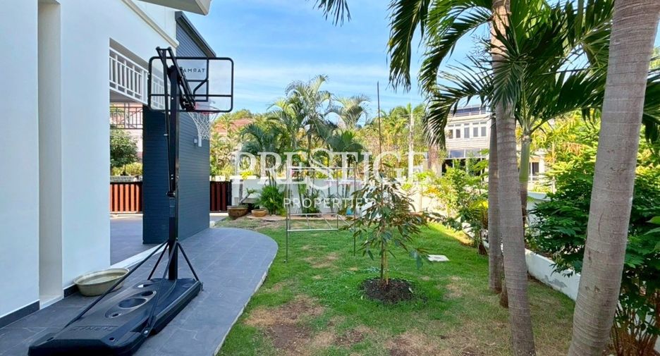 Haus zum Kauf mit 5 Zimmer in Bang Lamung, Chonburi