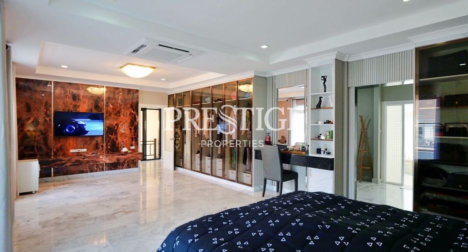 Haus zum Kauf mit 5 Zimmer in Bang Lamung, Chonburi
