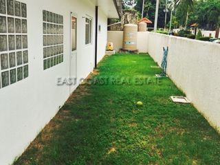 À vendre et à louer 3 chambres maison à Bang Lamung, Chonburi