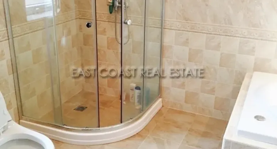 For rent and for sale 3 bedrooms house in Bang Lamung, Chonburi