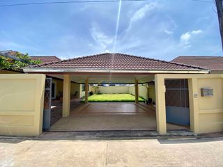 Haus zum Kauf mit 3 Zimmer in Bang Lamung, Chonburi