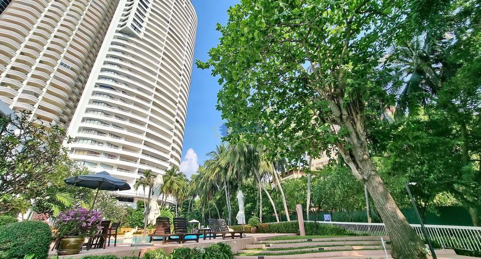 For rent 2 bedrooms condo in Bang Lamung, Chonburi