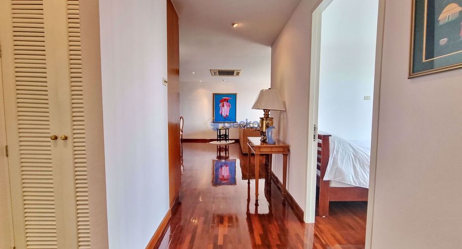 For rent 2 bedrooms condo in Bang Lamung, Chonburi
