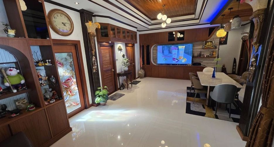 For rent 3 bedrooms house in Bang Lamung, Chonburi